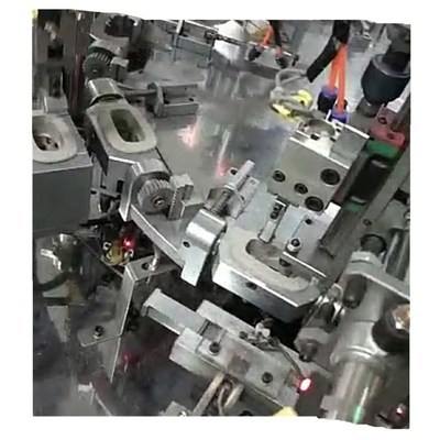 自動(dòng)化設(shè)備在現(xiàn)代工業(yè)中的應(yīng)用與發(fā)展